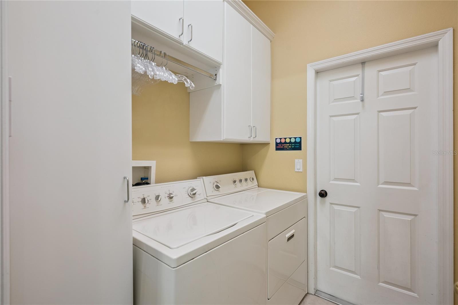 1040 Kersfield Cir Property Photo 27