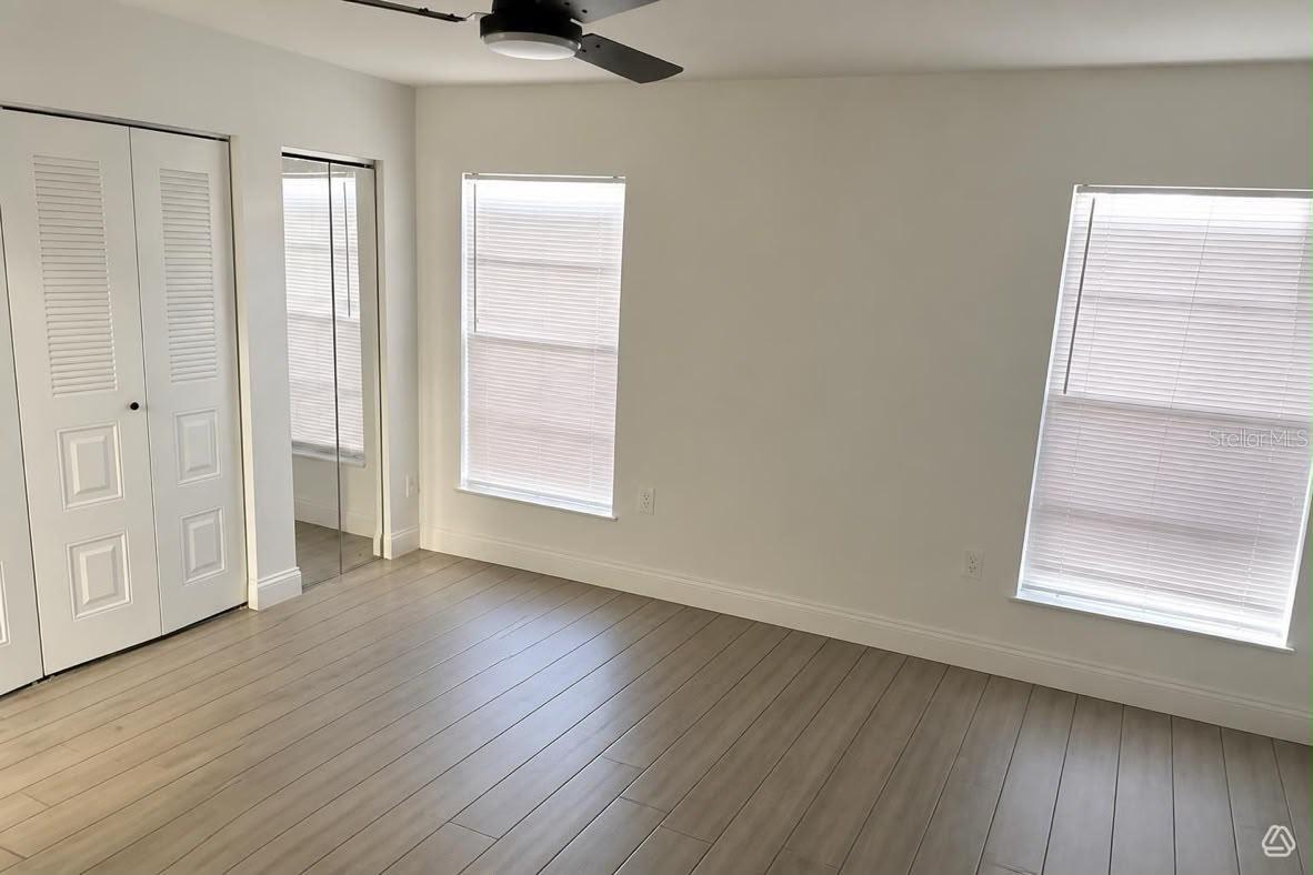 10718 Windsor Pl Property Photo 9