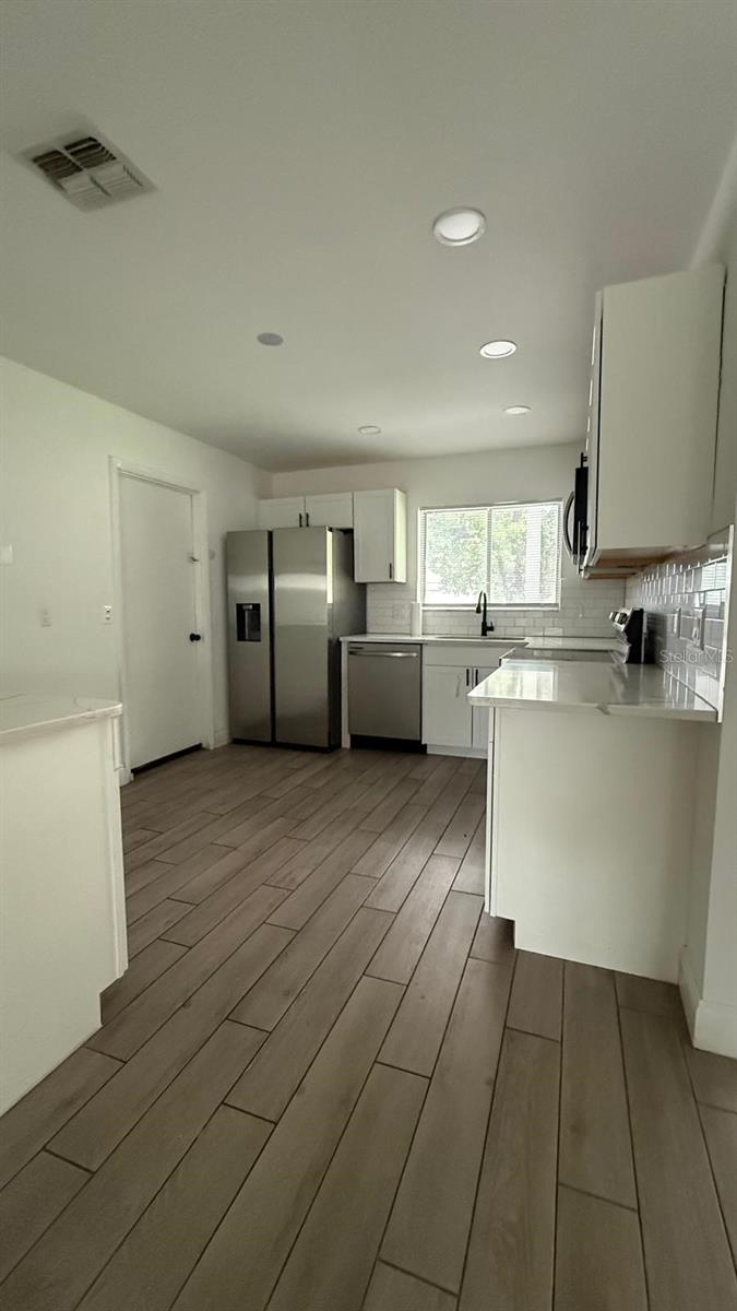 10718 Windsor Pl Property Photo 24