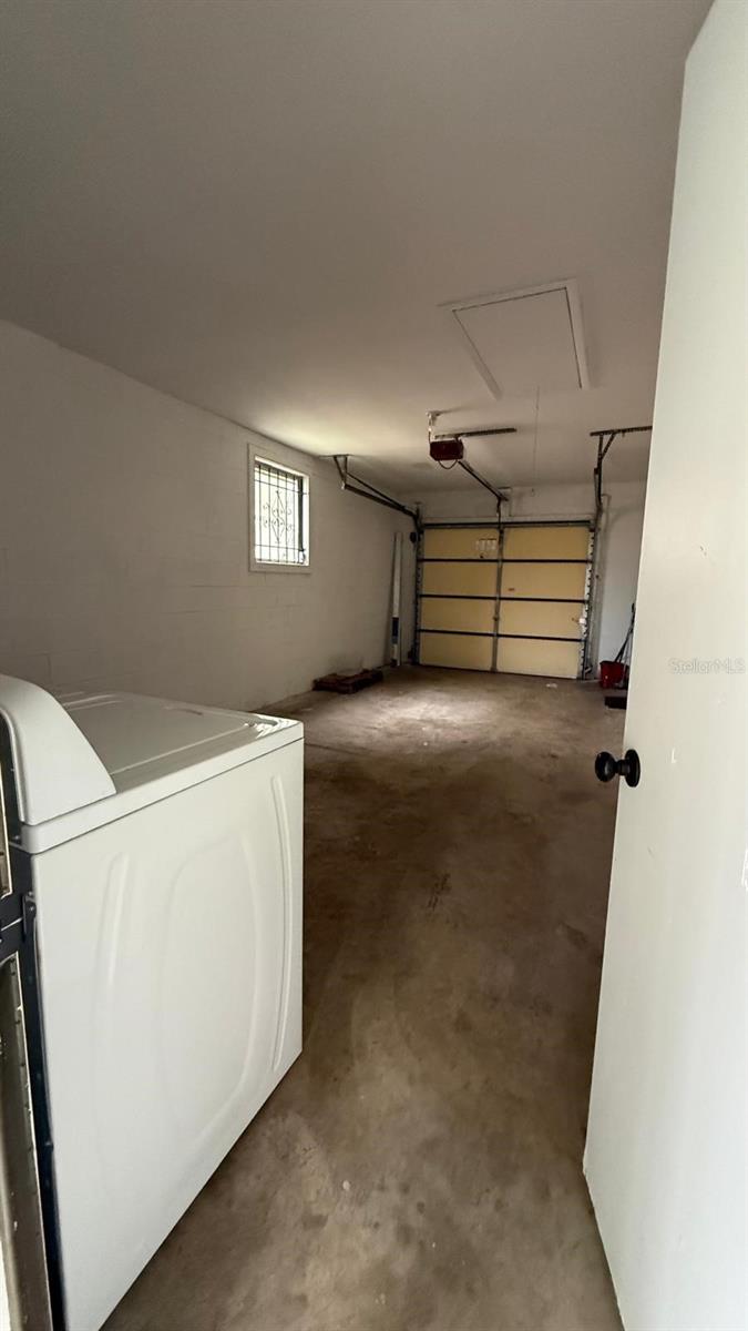 10718 Windsor Pl Property Photo 32