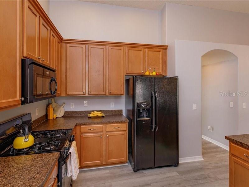 844 Haring Ln Property Photo 13