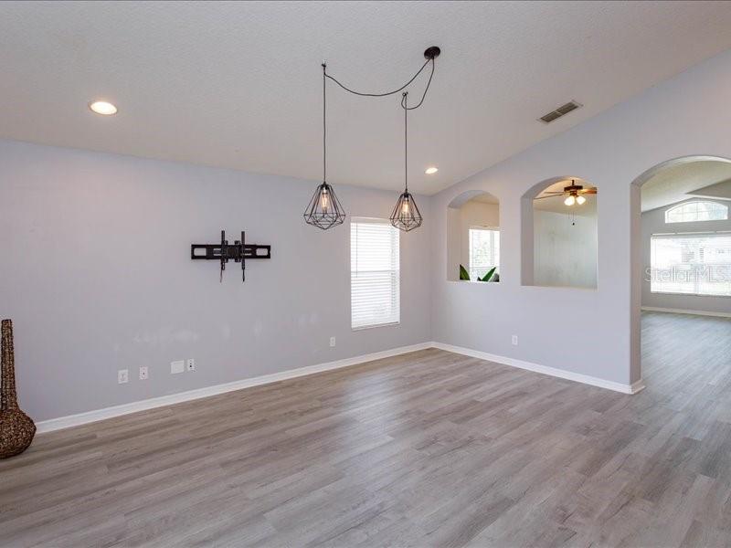 844 Haring Ln Property Photo 16