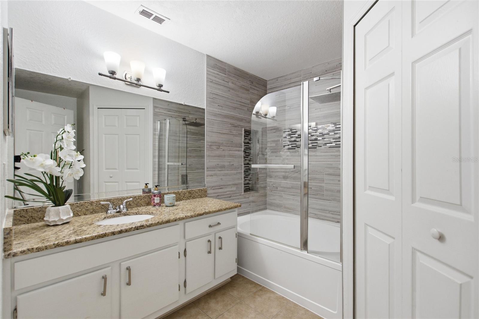 13037 Mulberry Park Dr #518 Property Photo 20
