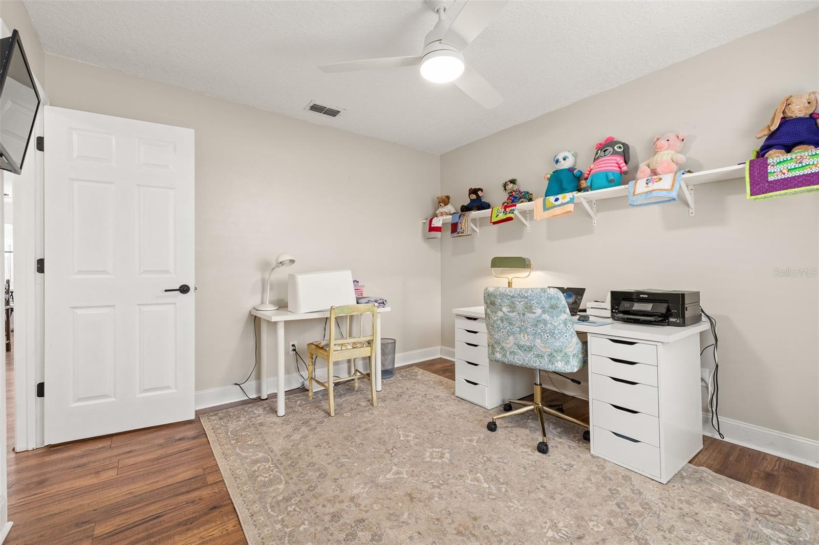 302 Oak Leaf Cir Property Photo 40