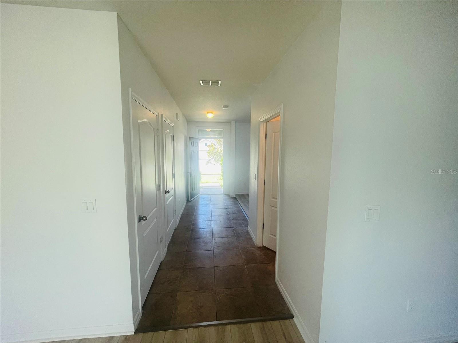 16616 Broadford Ln Property Photo 11