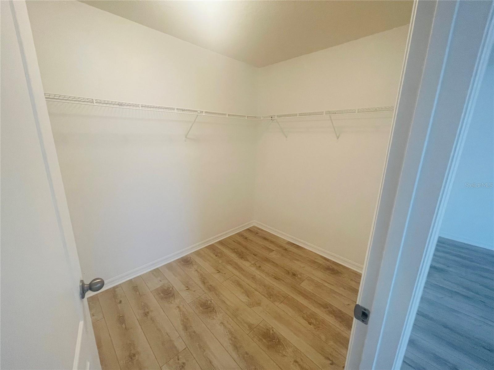 16616 Broadford Ln Property Photo 17