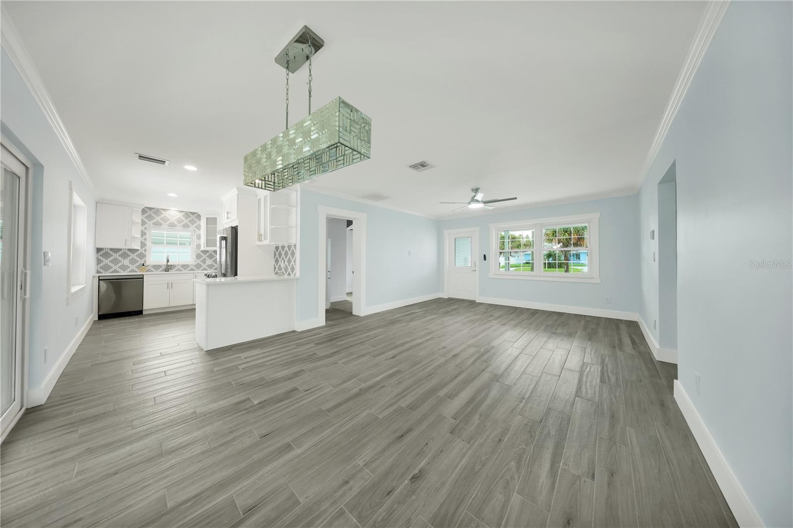 59 Kipling Plz Property Photo 2