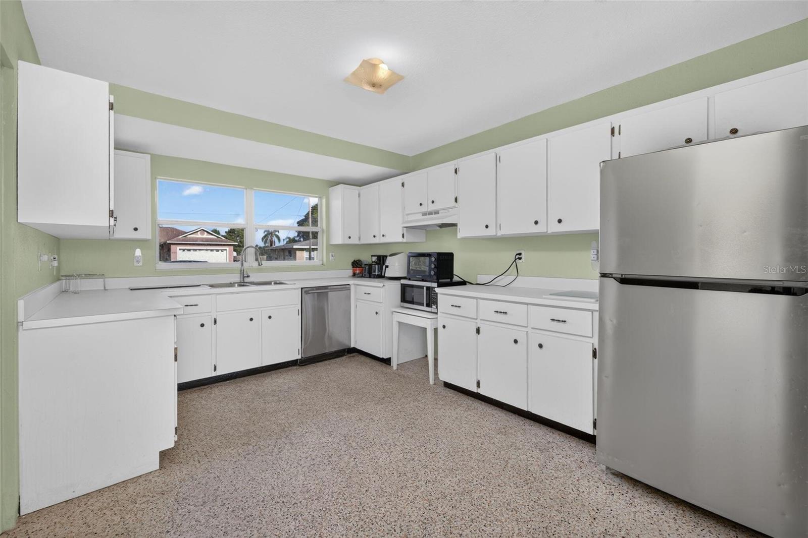 5701 Padgett Cir Property Photo 11
