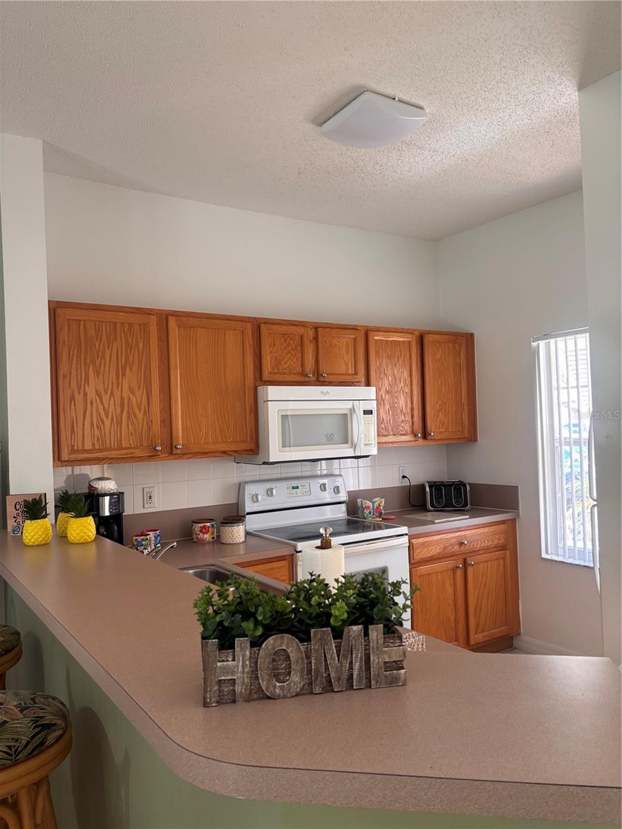 1055 Park Ridge Cir Property Photo 5