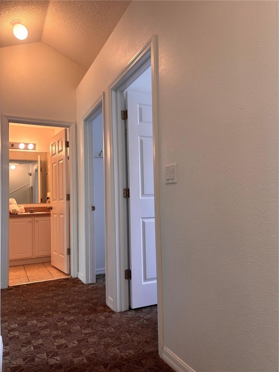 1055 Park Ridge Cir Property Photo 16