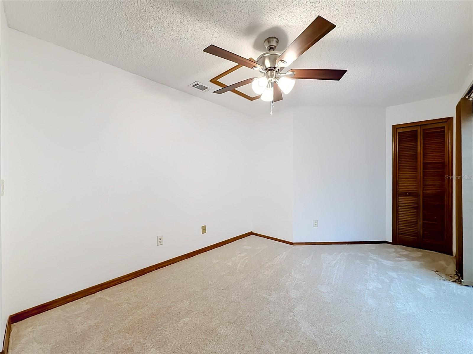 662 Nighthawk Cir Property Photo 35