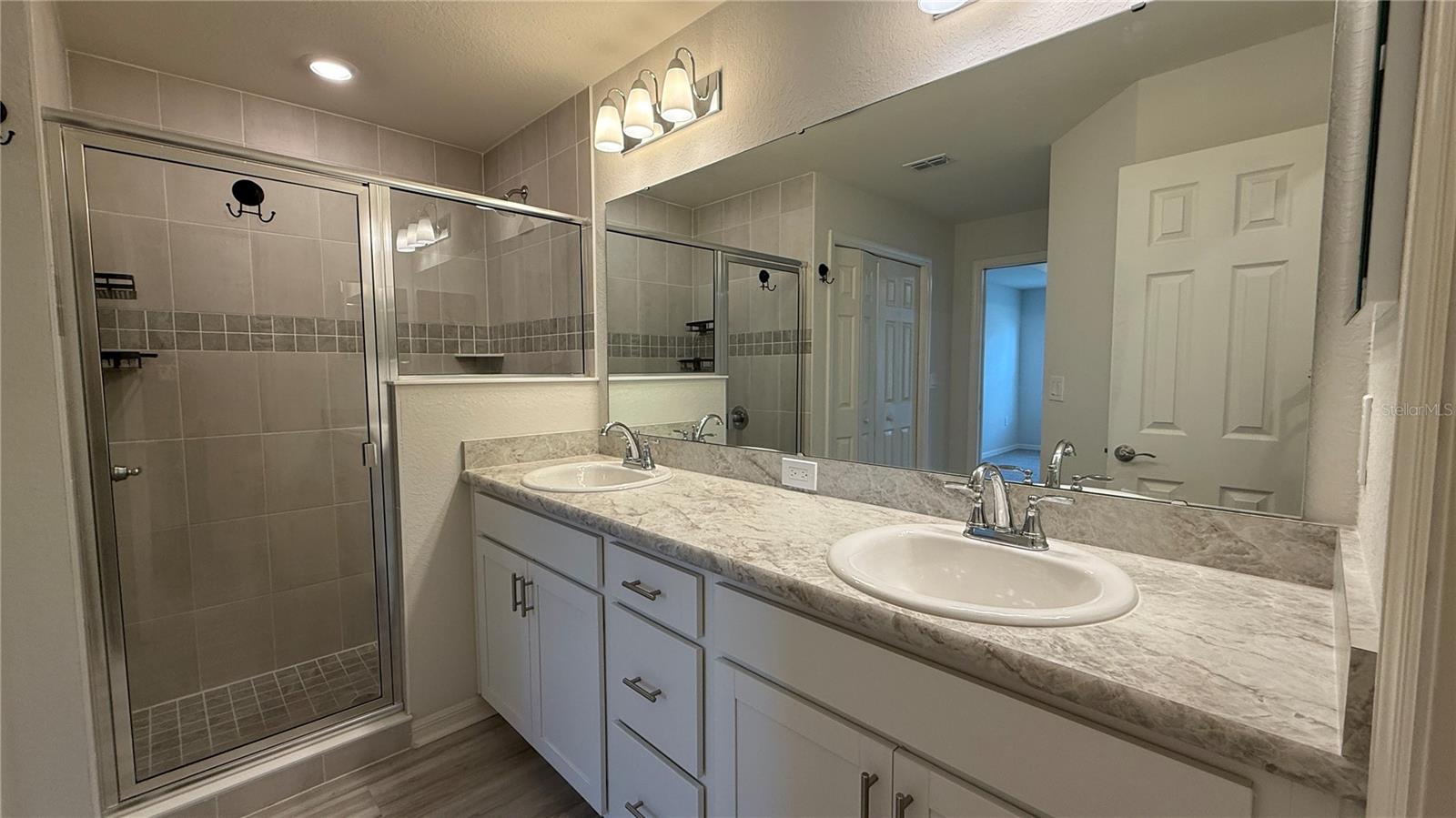 3139 Laurel Oak Ln Property Photo 29