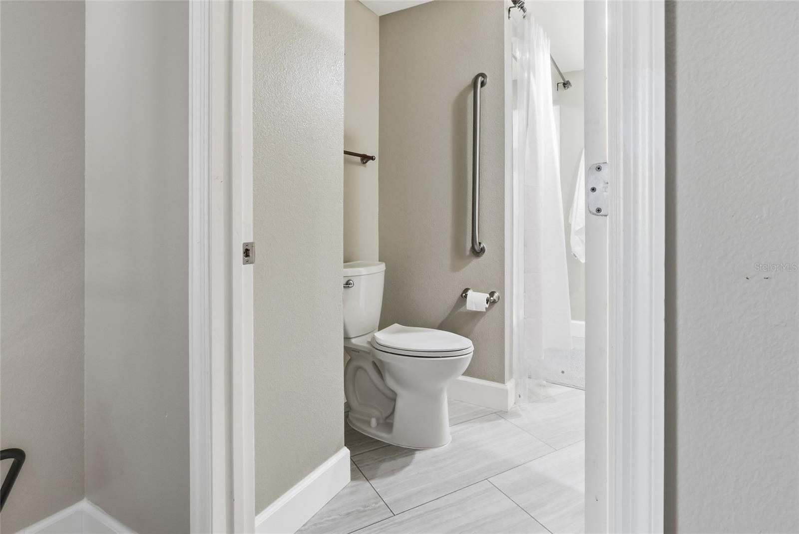 322 E Central Blvd #501 Property Photo 30