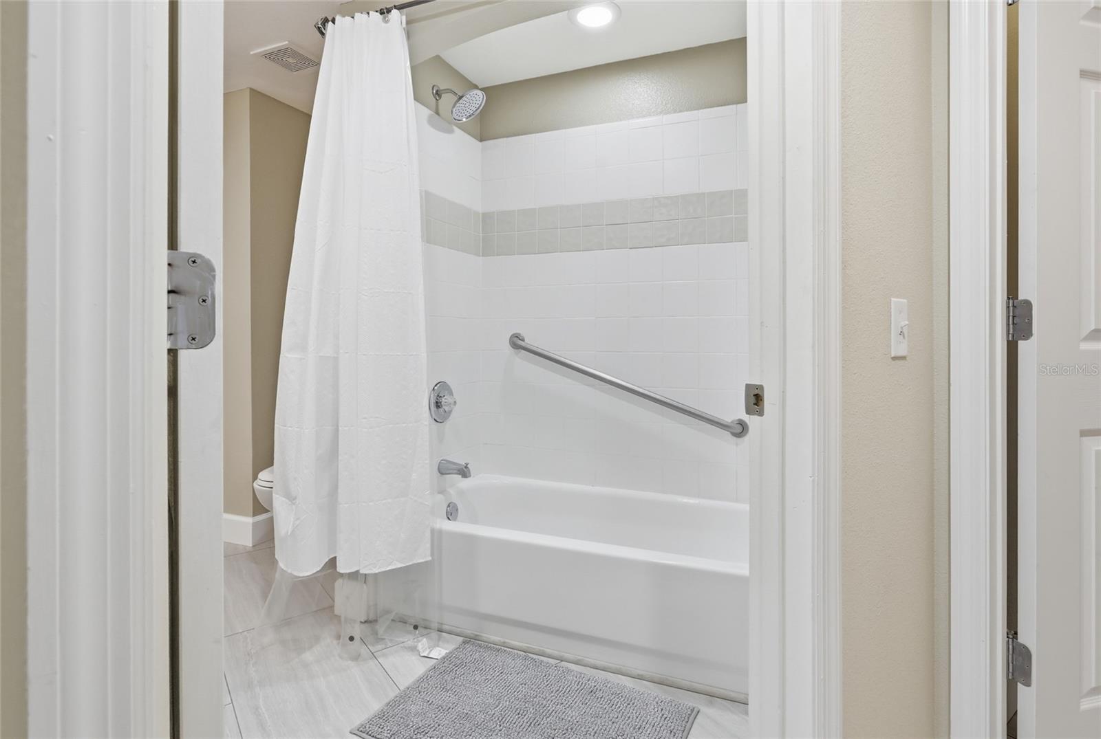 322 E Central Blvd #501 Property Photo 32
