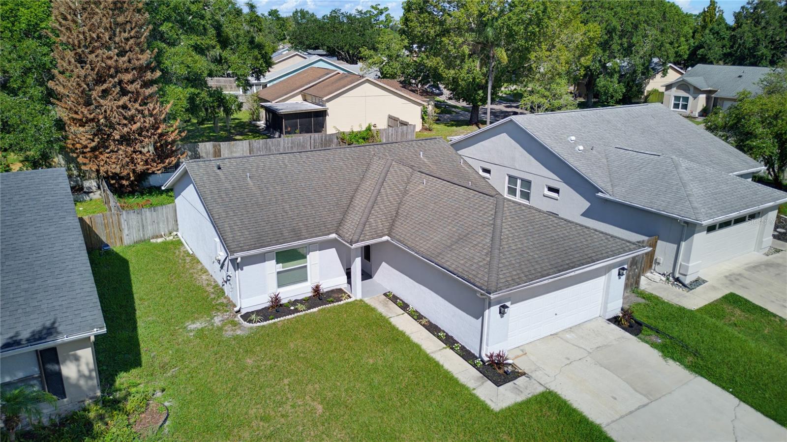 1060 Dees Dr Property Photo 5