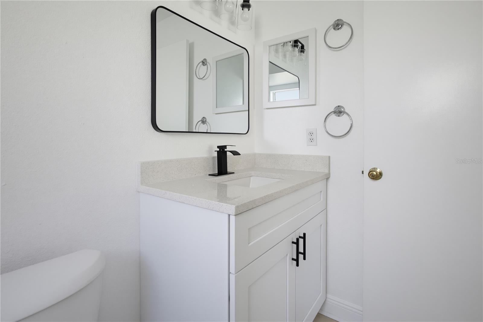 1060 Dees Dr Property Photo 22