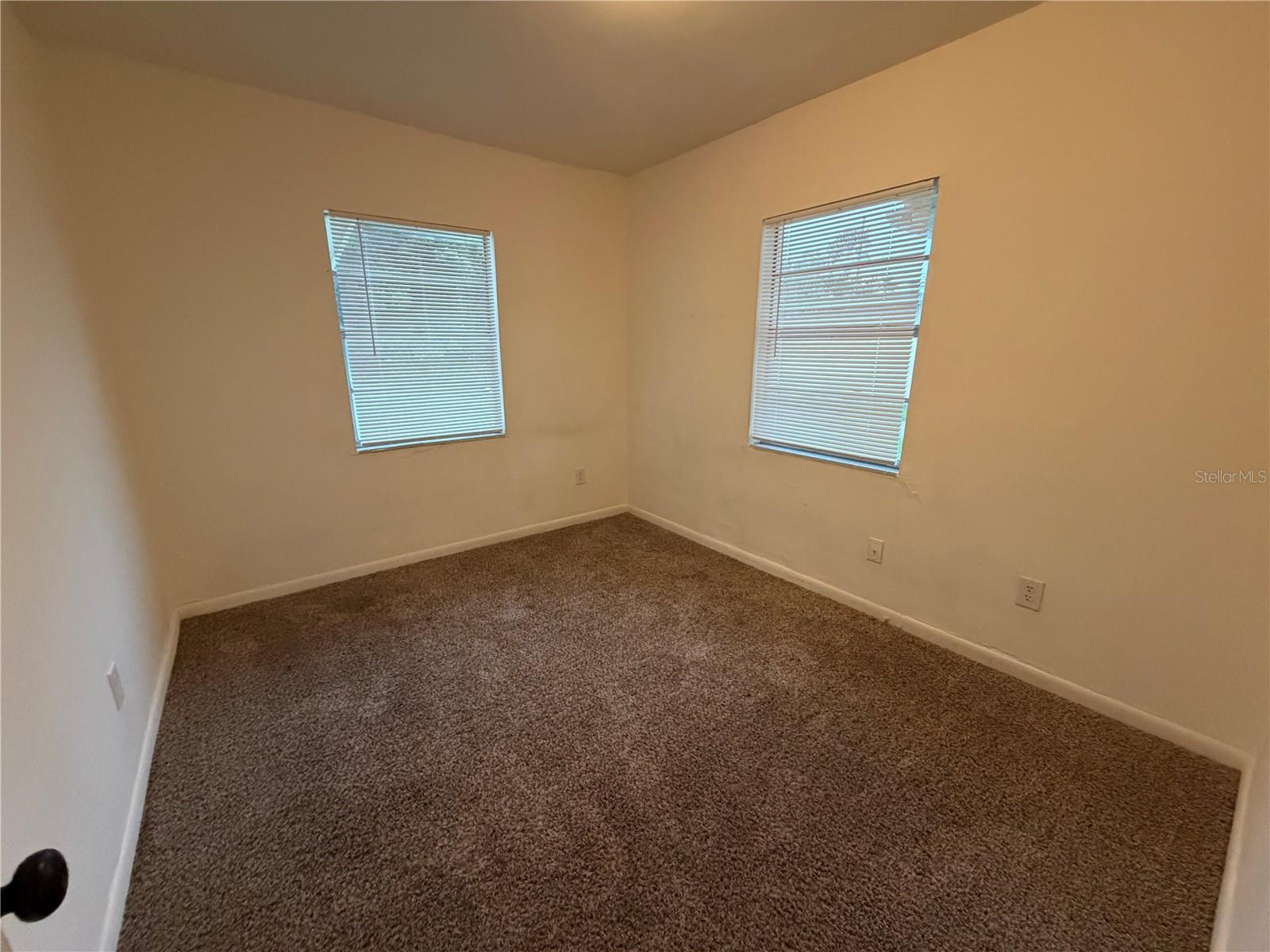 2107 S Mills Ave Property Photo 11