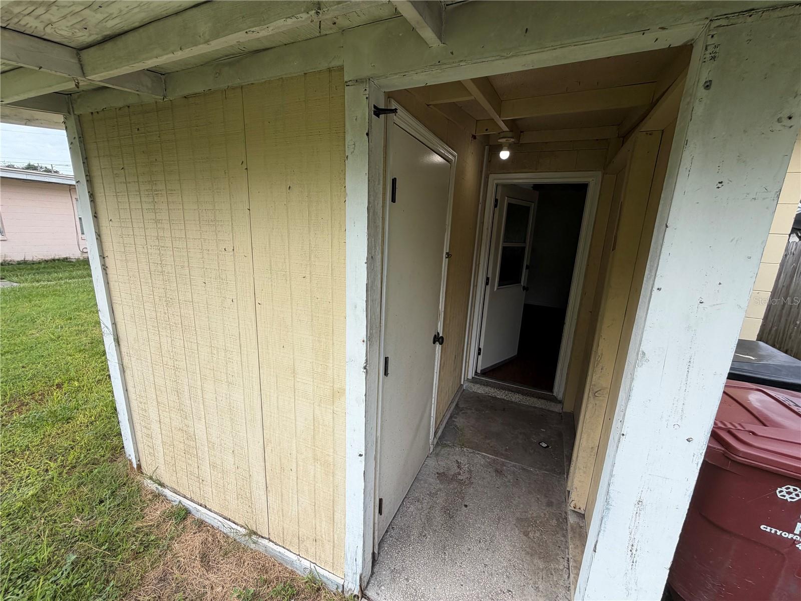 2107 S Mills Ave Property Photo 16