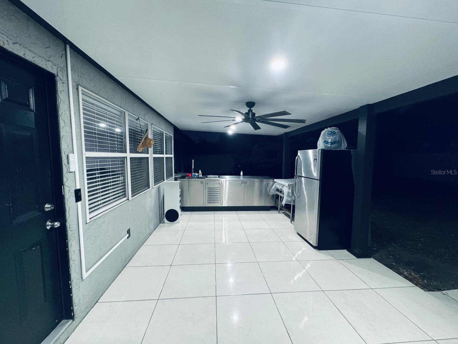 17 S Solandra Dr Property Photo 9