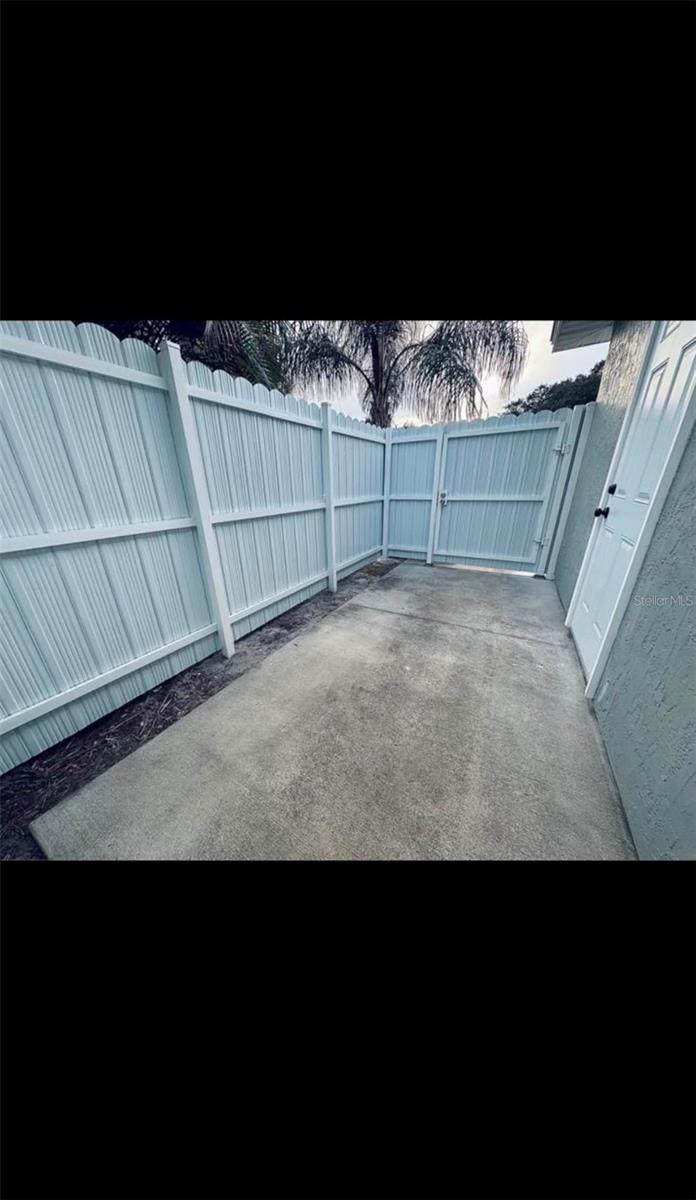 17 S Solandra Dr Property Photo 14