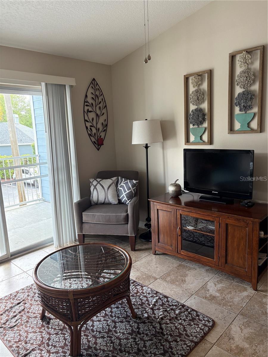 2516 Grassy Point Dr #200 Property Photo 3