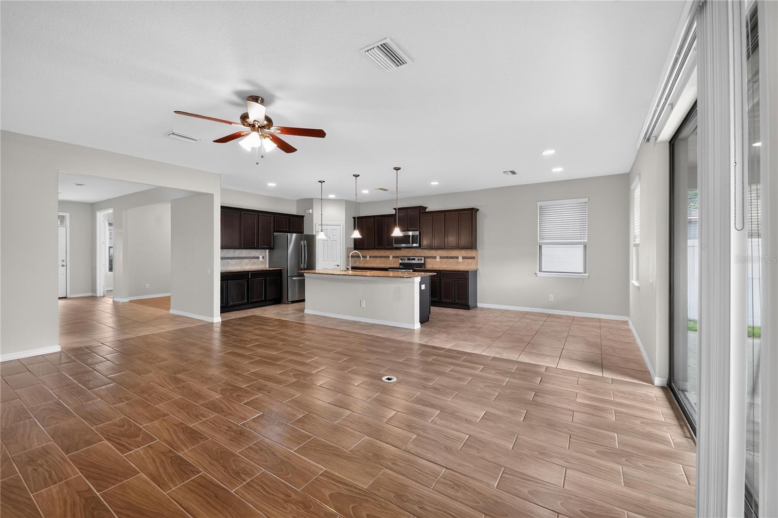 2130 Landside Dr Property Photo 13