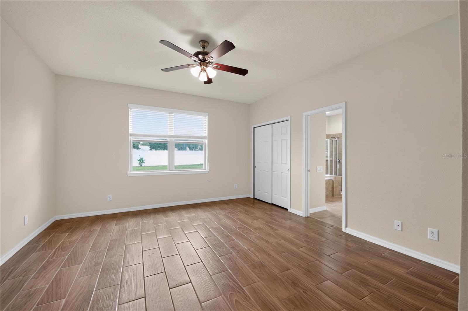 2130 Landside Dr Property Photo 19