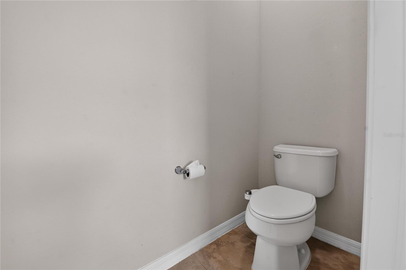 2130 Landside Dr Property Photo 25