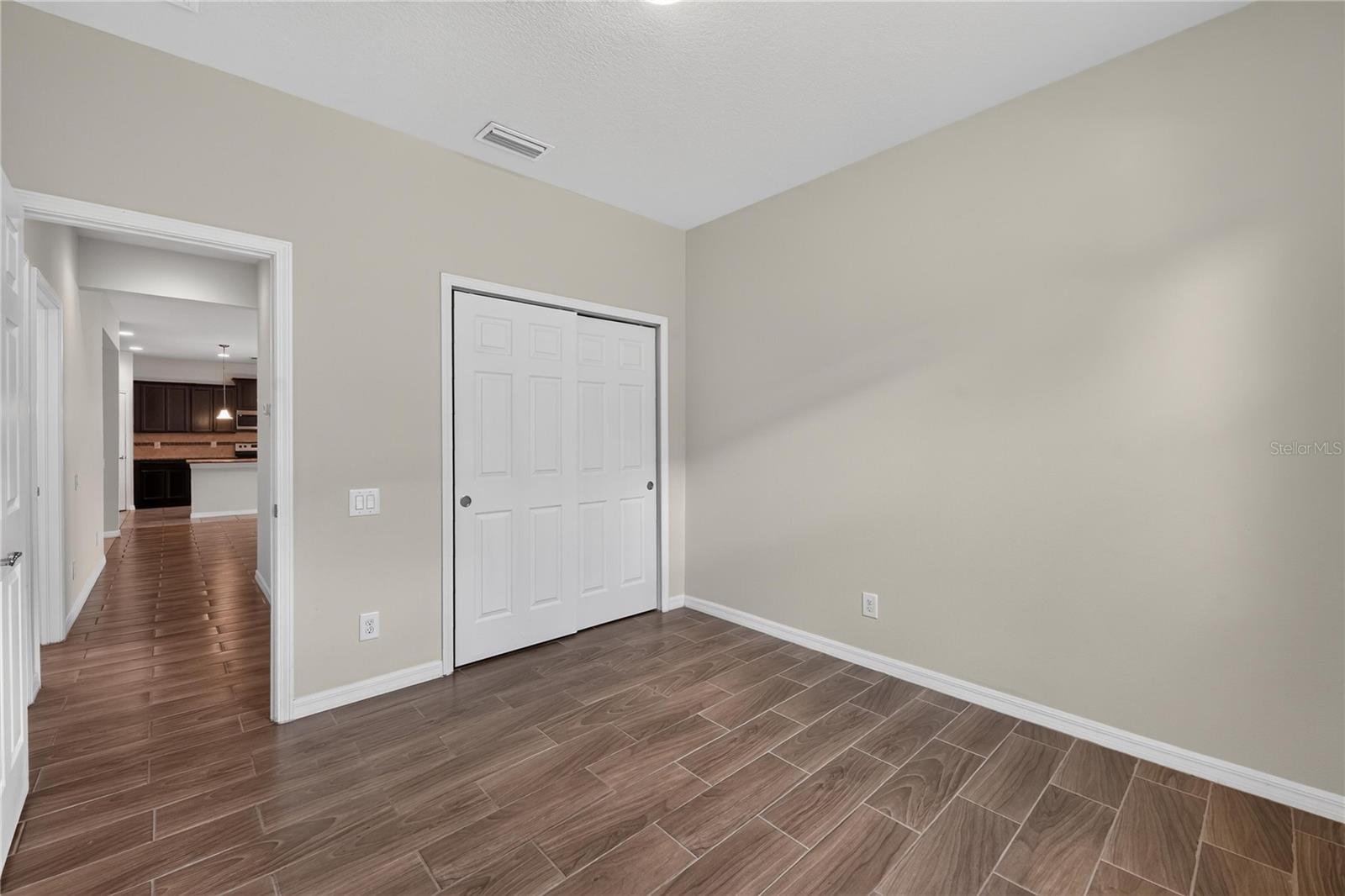 2130 Landside Dr Property Photo 26