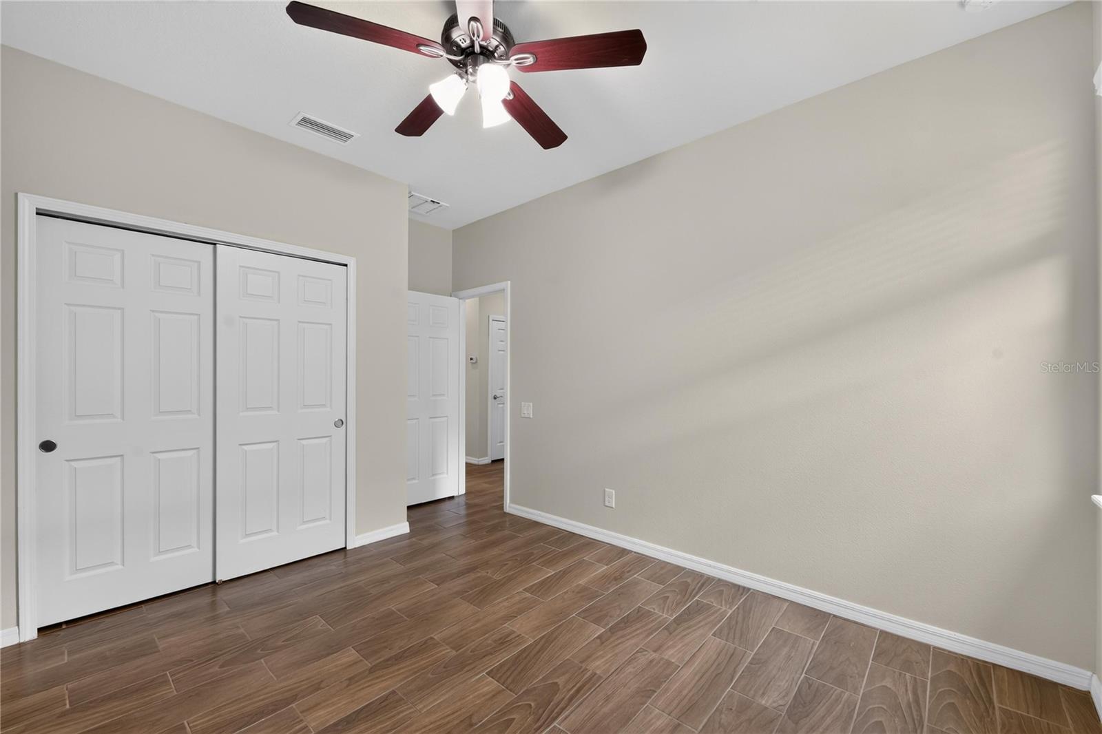 2130 Landside Dr Property Photo 30