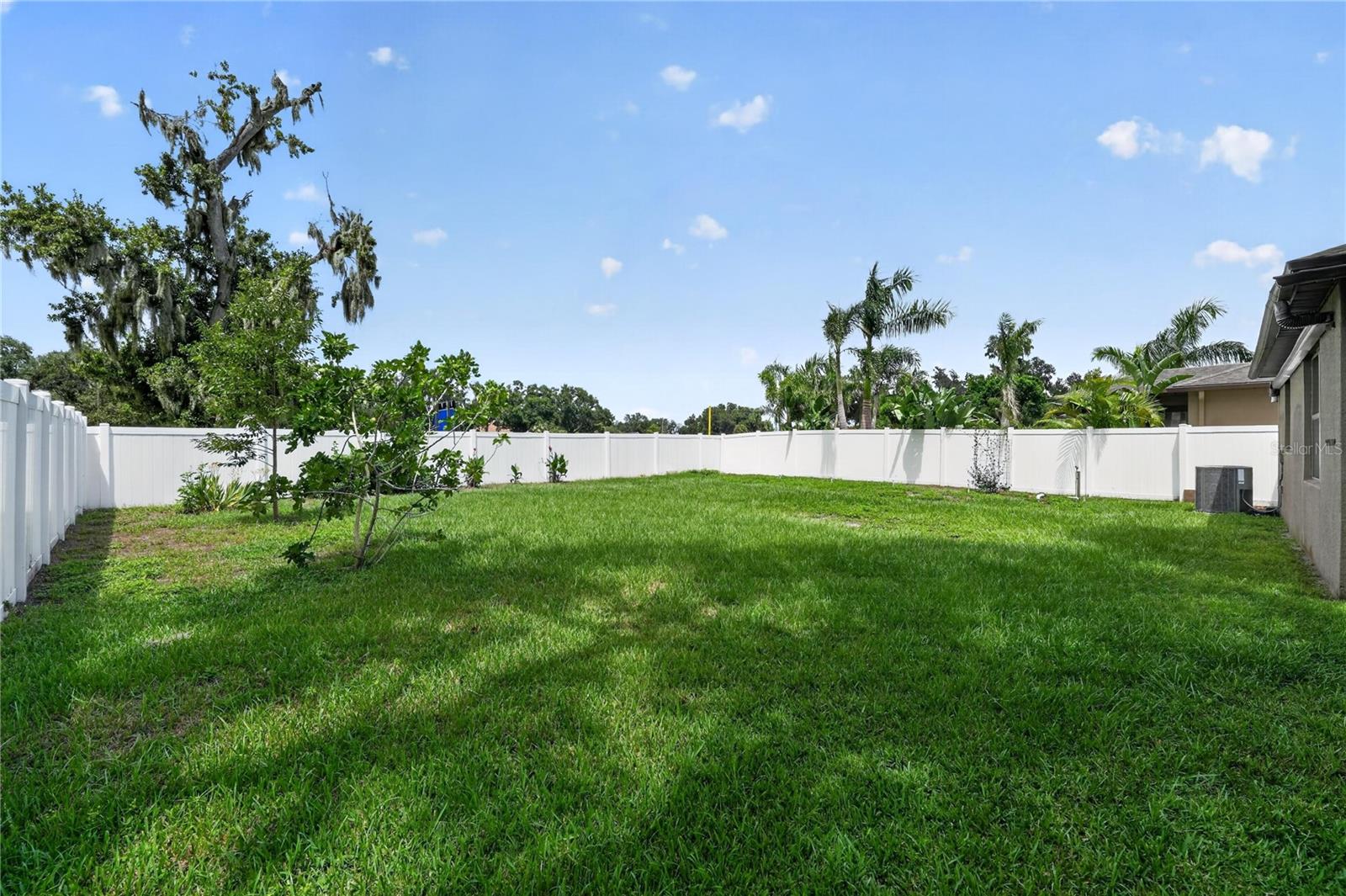 2130 Landside Dr Property Photo 37