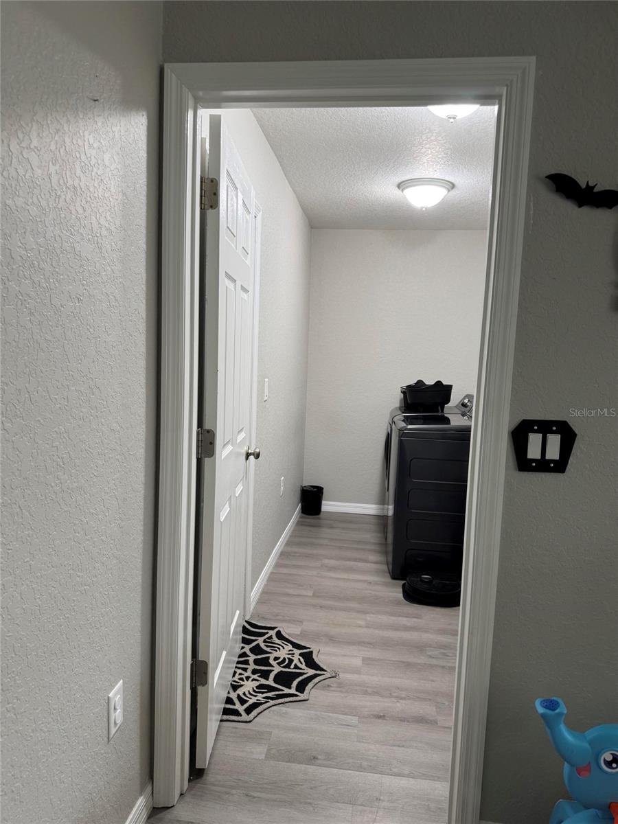 19 Willow Run Property Photo 5