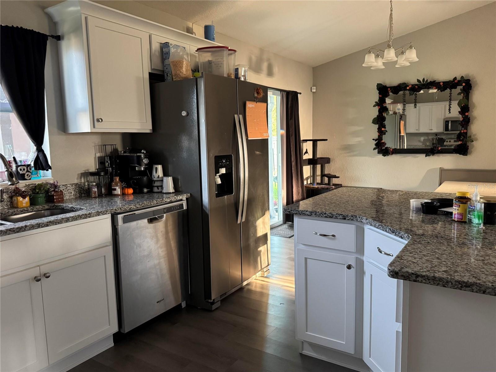 19 Willow Run Property Photo 6