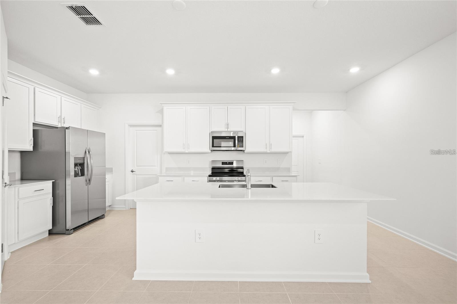 6028 Zen Way Property Photo 4