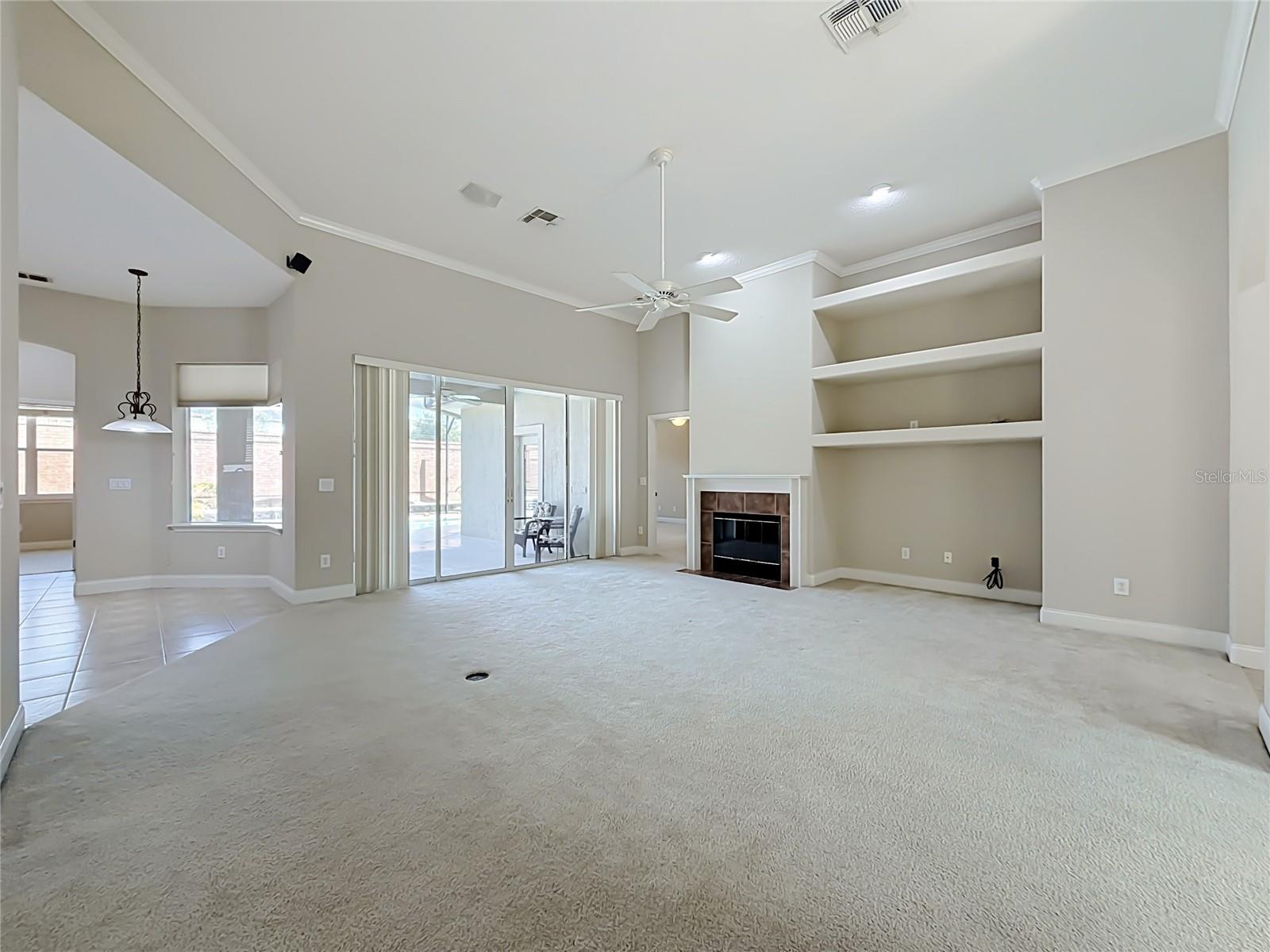 10824 Woodchase Cir Property Photo 5