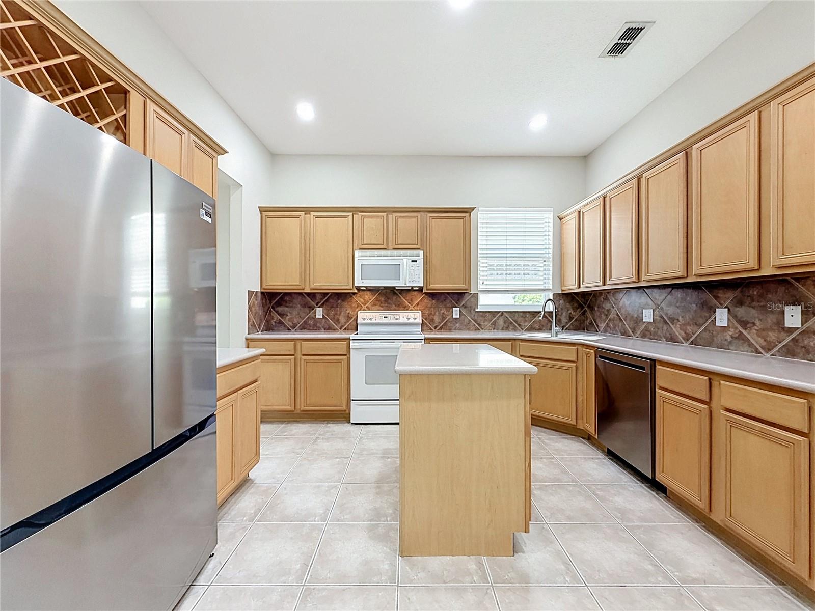 10824 Woodchase Cir Property Photo 12