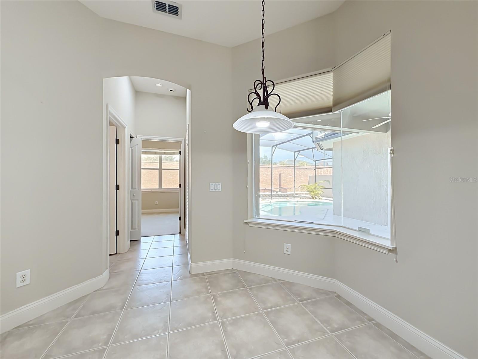 10824 Woodchase Cir Property Photo 16