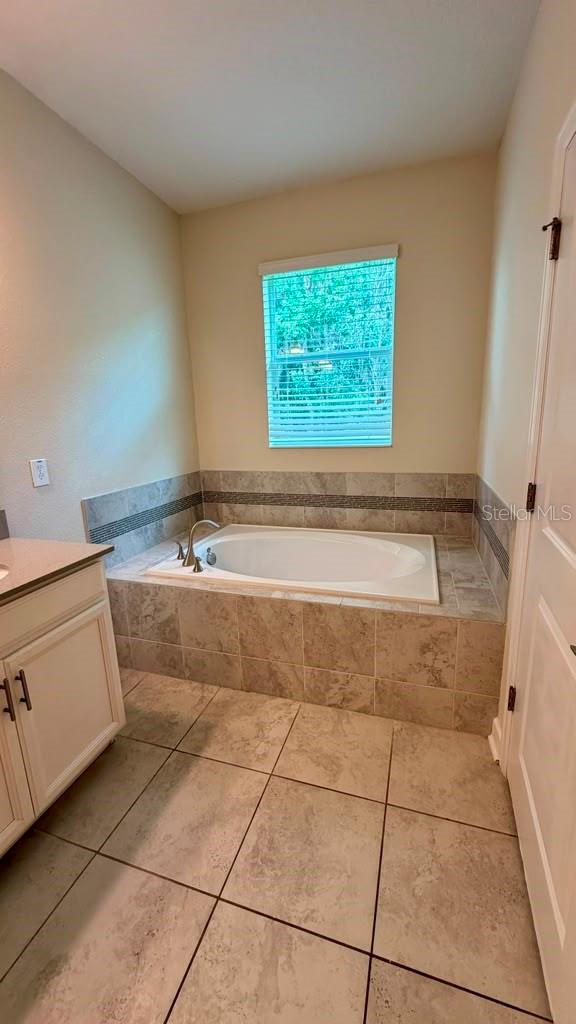 4580 Storytelling Way Property Photo 12
