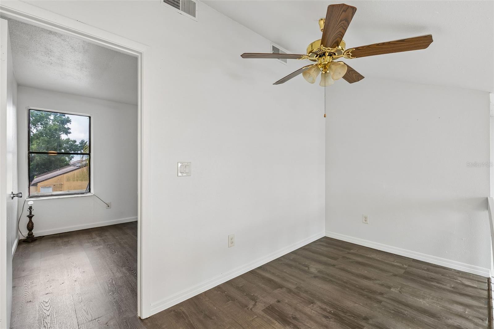 2835 Hunt Club Ln Property Photo 16