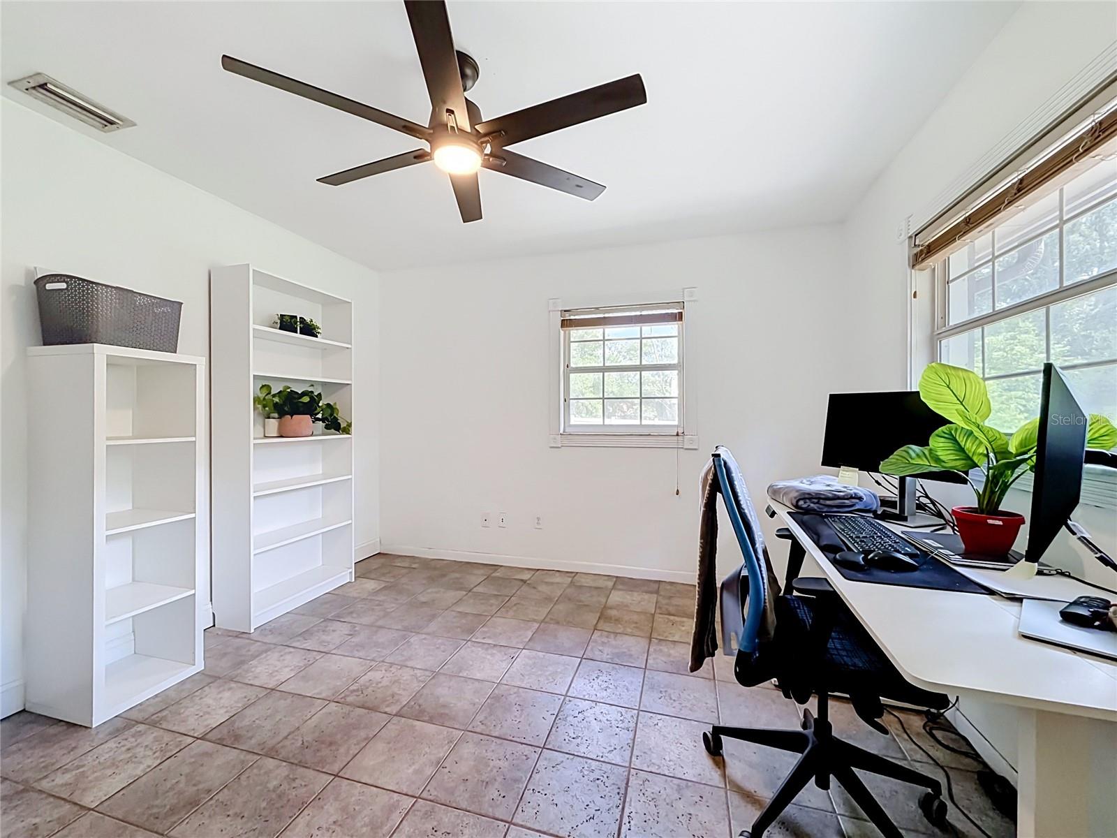 6313 Wynglow Ln Property Photo 18