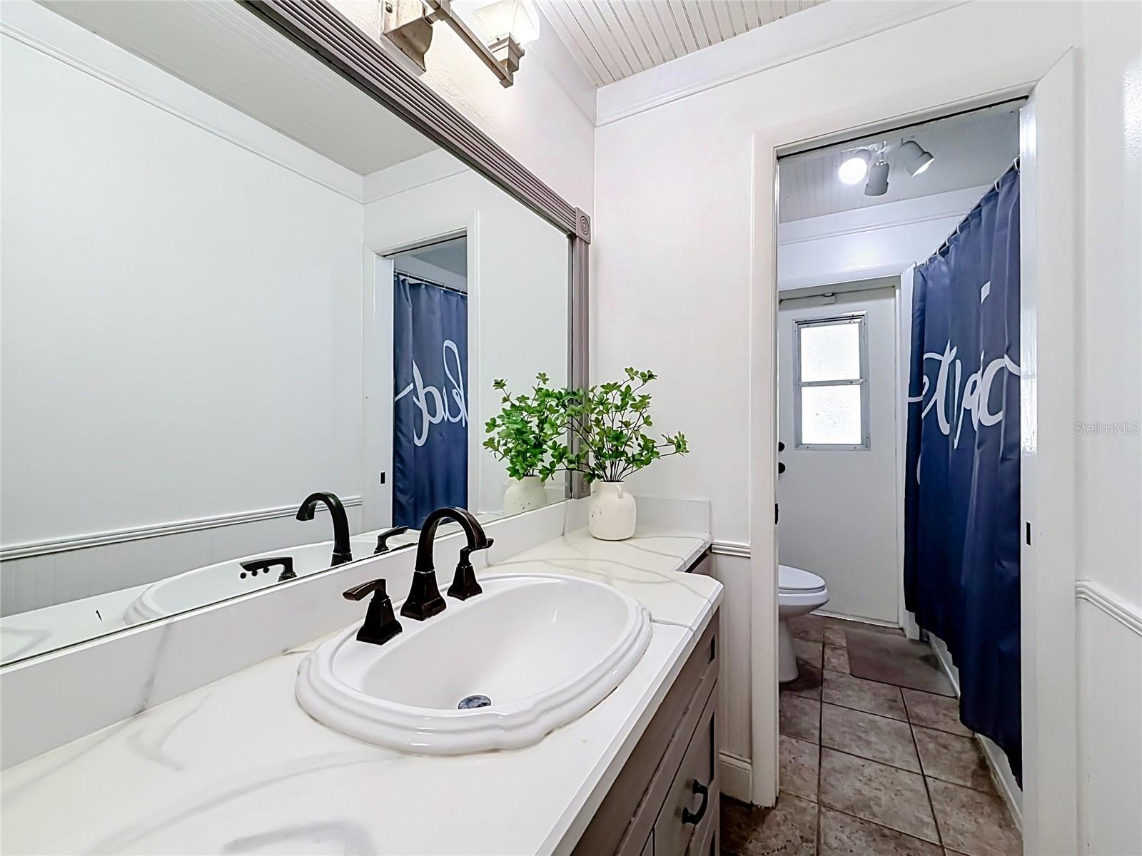6313 Wynglow Ln Property Photo 23