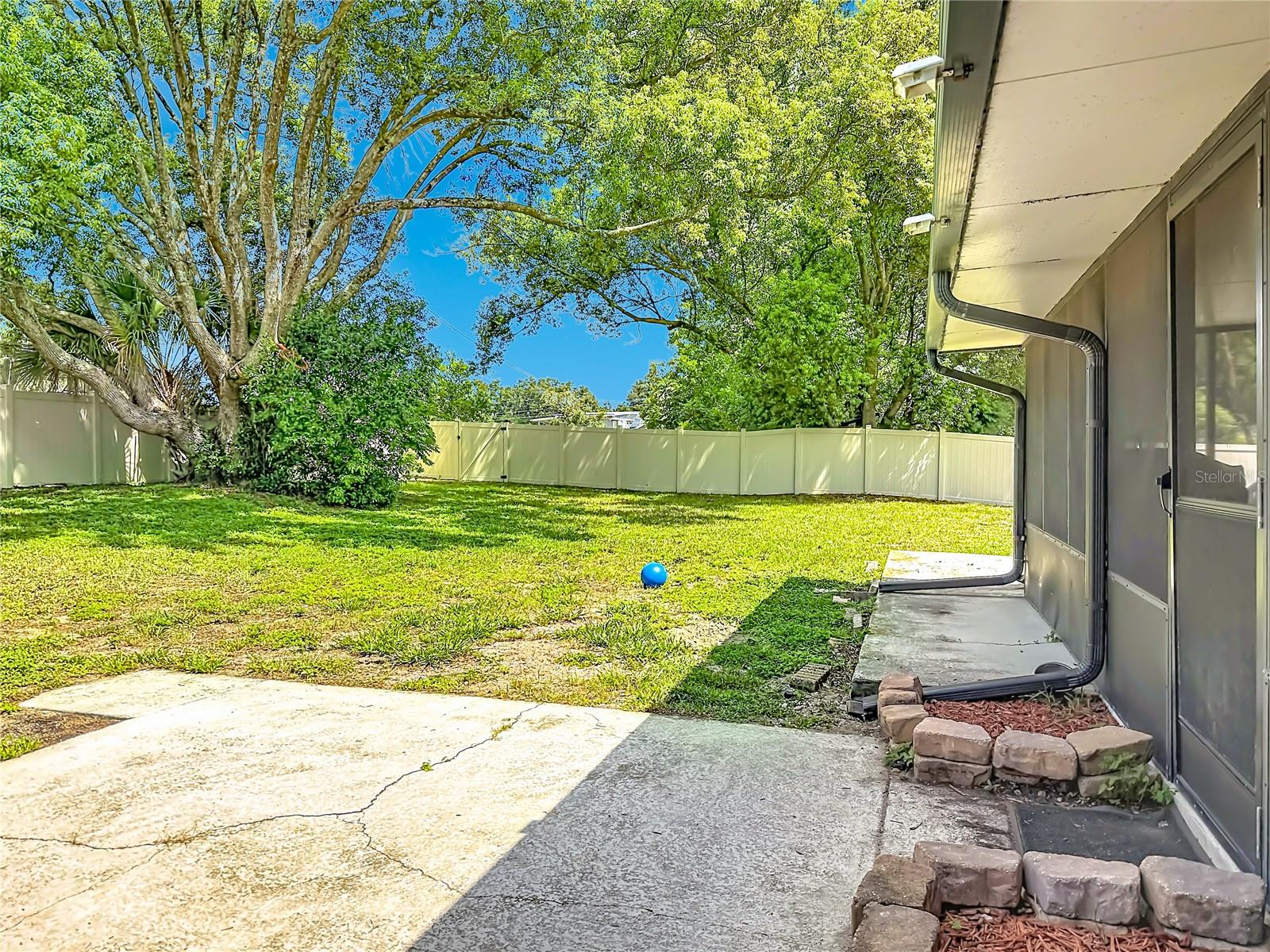 6313 Wynglow Ln Property Photo 39