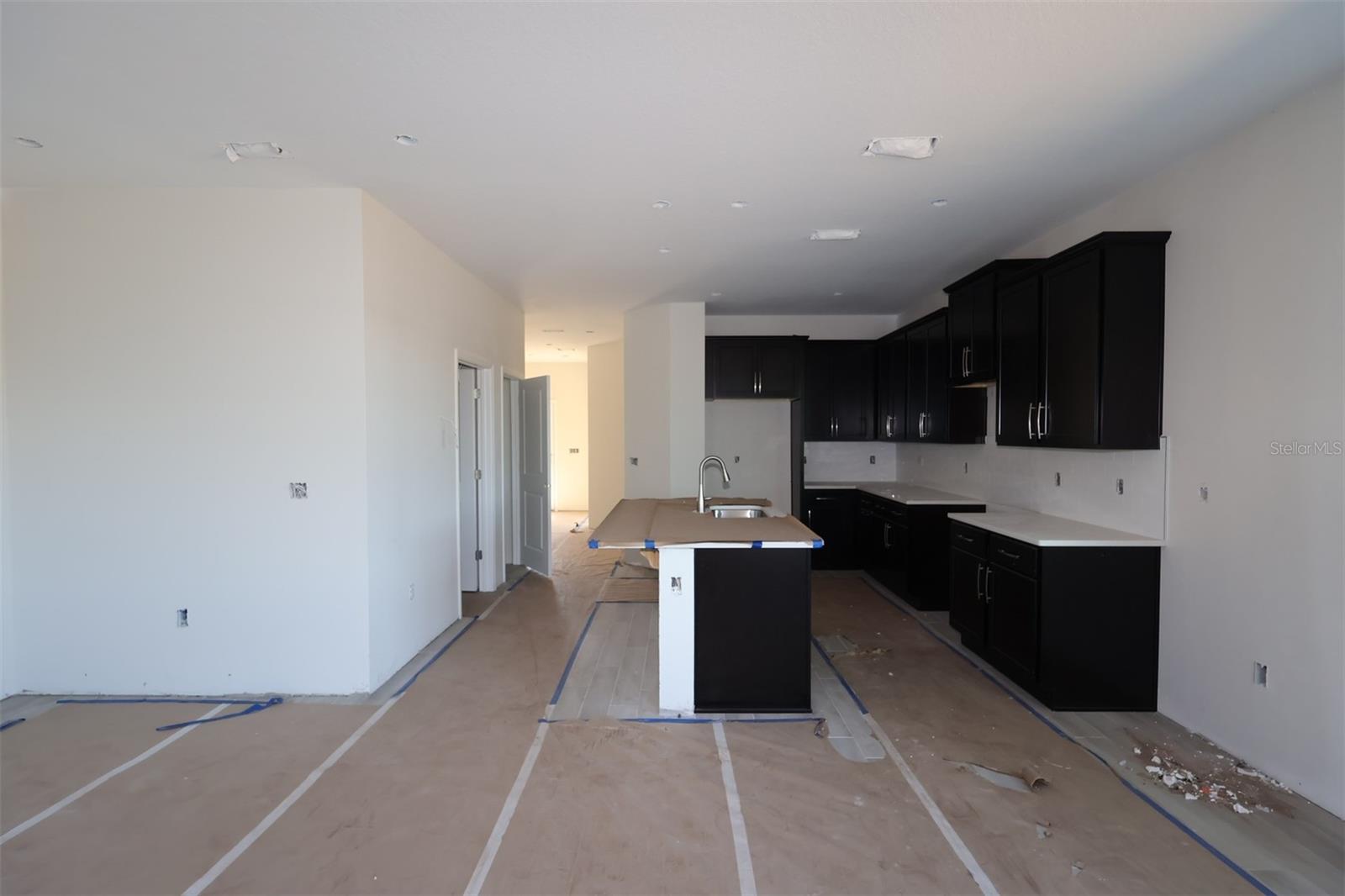 5192 Center Lake Ranch Blvd Property Photo 4