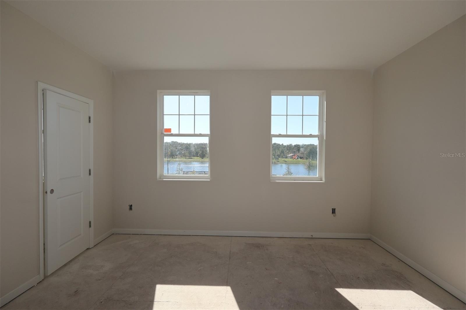 5192 Center Lake Ranch Blvd Property Photo 9