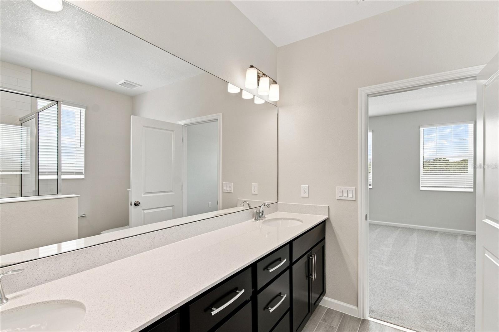 5192 Center Lake Ranch Blvd Property Photo 18