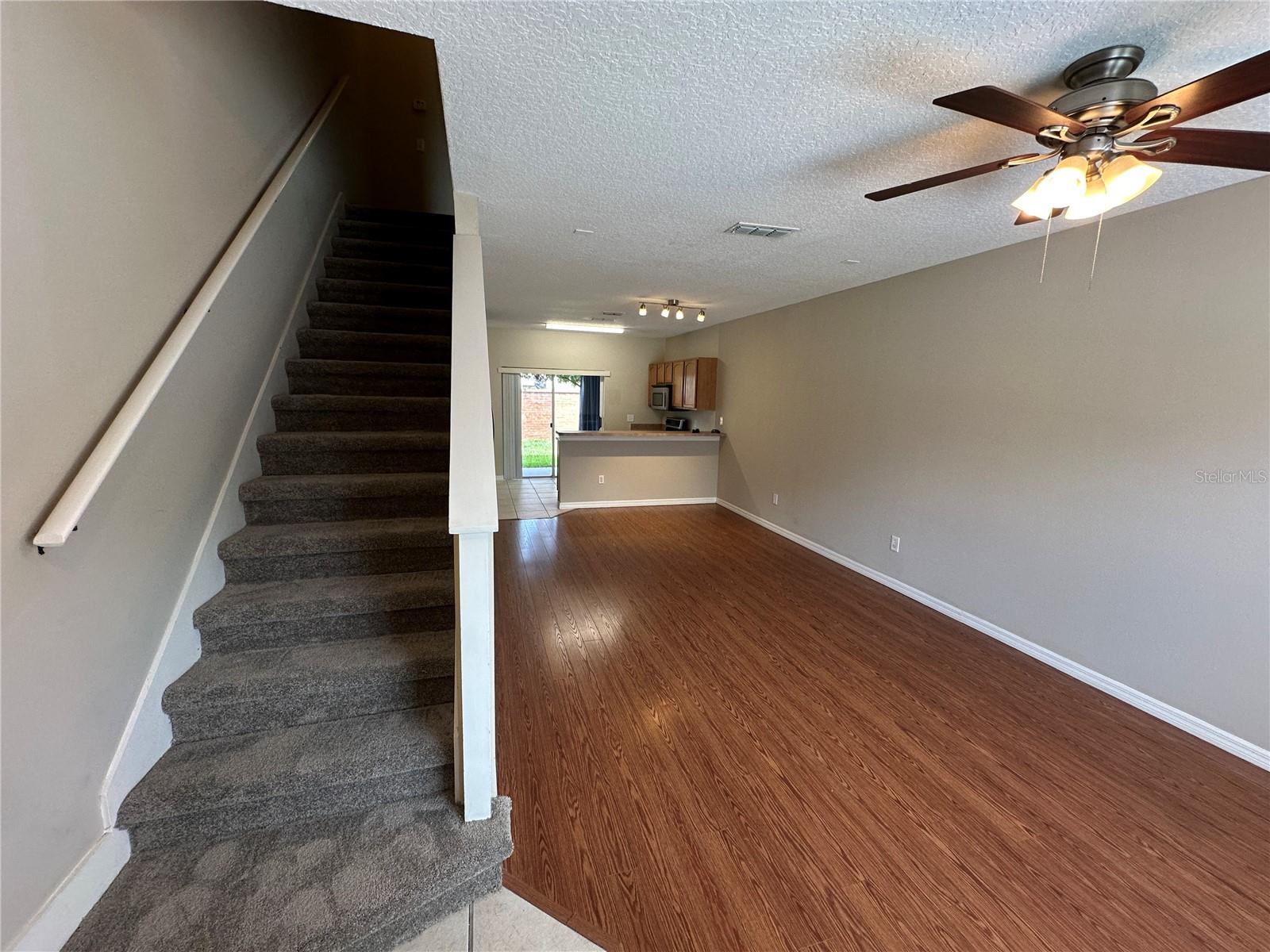 538 Wilton Cir Property Photo 2