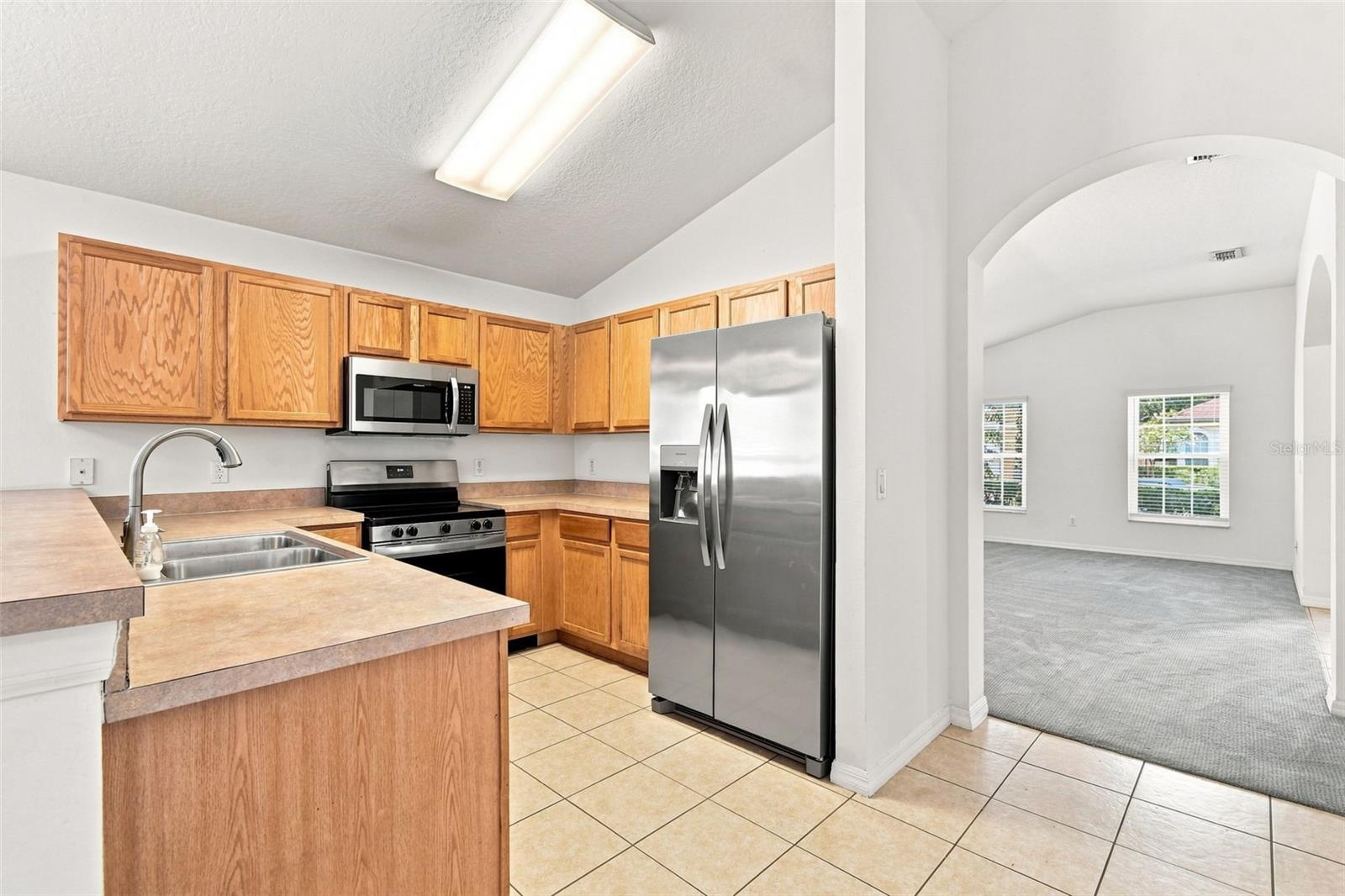 1174 Beech Grove Way Property Photo 7
