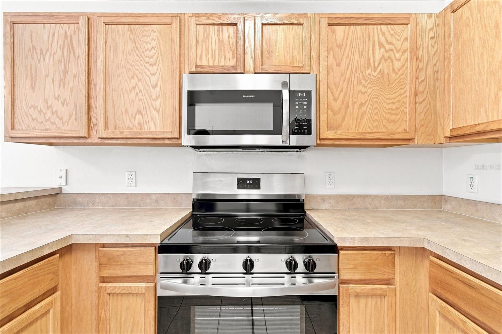 1174 Beech Grove Way Property Photo 8