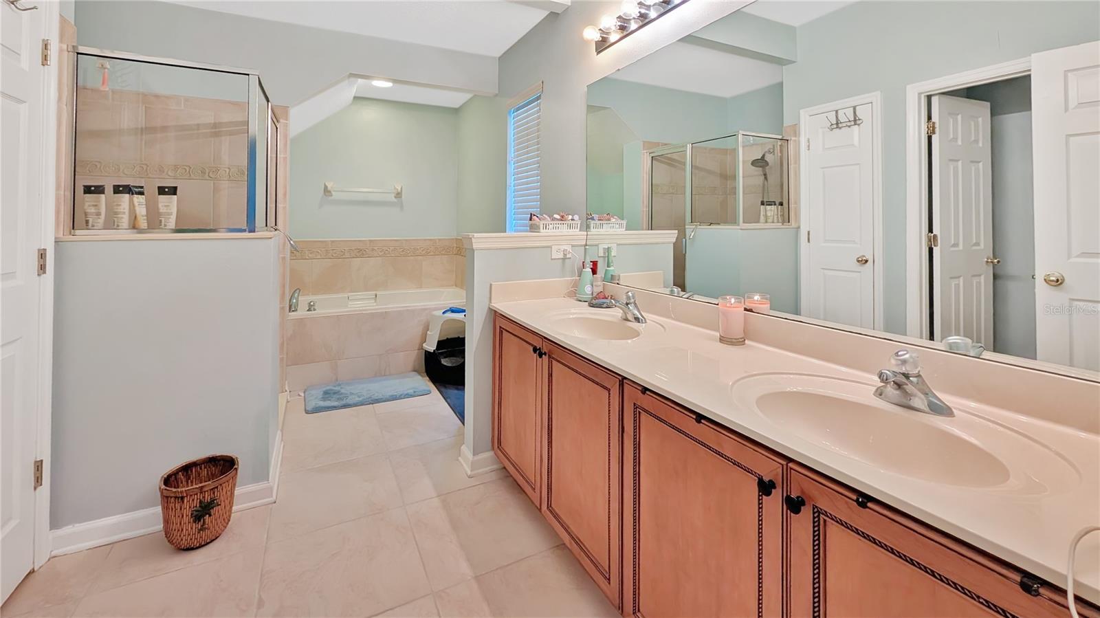 1114 Tapestry Dr Property Photo 6