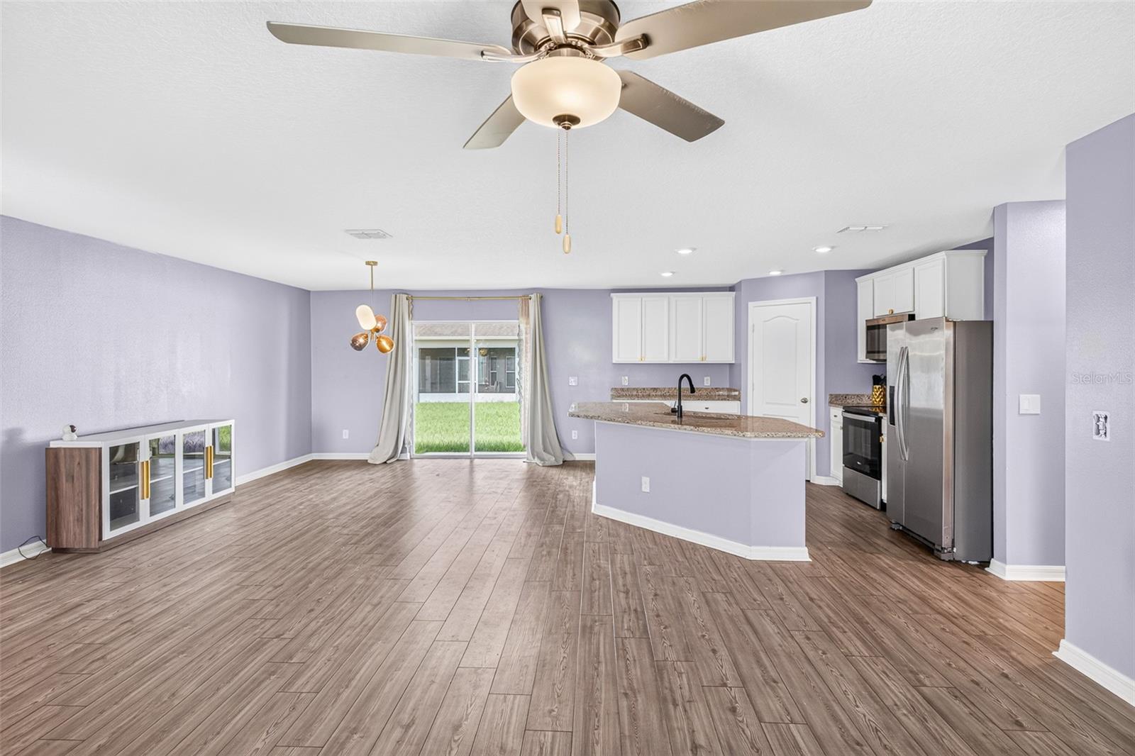 334 Begonia Ct Property Photo 9